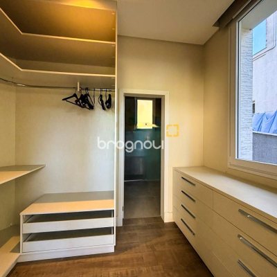 Casa de Condomínio com 185m², 3 quartos (sendo 2 suítes), 2 garagens, no bairro Cacupé em Florianópolis