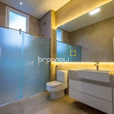 Casa de Condomínio com 185m², 3 quartos (sendo 2 suítes), 2 garagens, no bairro Cacupé em Florianópolis