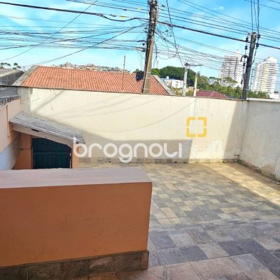 Casa com 124m², 3 quartos (sendo 1 suíte), 2 garagens, no bairro Estreito em Florianópolis