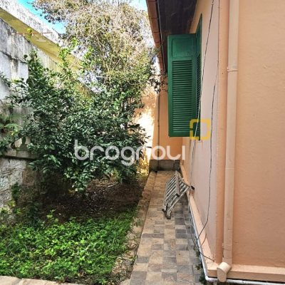 Casa com 124m², 3 quartos (sendo 1 suíte), 2 garagens, no bairro Estreito em Florianópolis