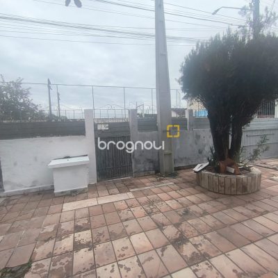 Casa com 300m², 4 quartos (sendo 1 suíte), 1 garagem, no bairro Jardim Eldorado em Palhoça
