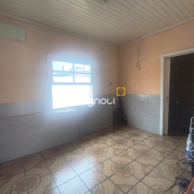 Casa com 300m², 4 quartos (sendo 1 suíte), 1 garagem, no bairro Jardim Eldorado em Palhoça
