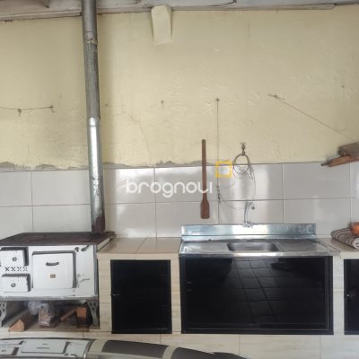 Casa com 300m², 4 quartos (sendo 1 suíte), 1 garagem, no bairro Jardim Eldorado em Palhoça