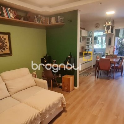 Apartamento com 67m², 2 quartos, 1 garagem, no bairro Itacorubi em Florianópolis