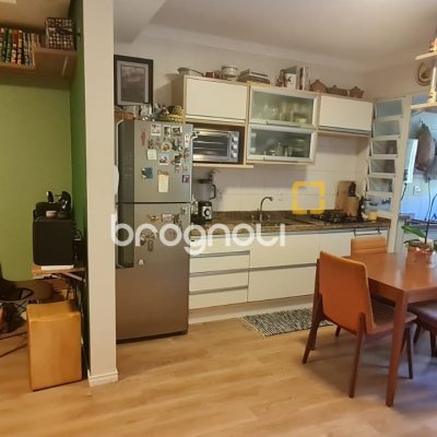 Apartamento com 67m², 2 quartos, 1 garagem, no bairro Itacorubi em Florianópolis