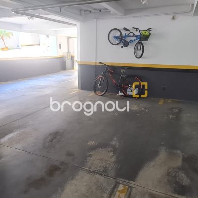 Apartamento com 67m², 2 quartos, 1 garagem, no bairro Itacorubi em Florianópolis