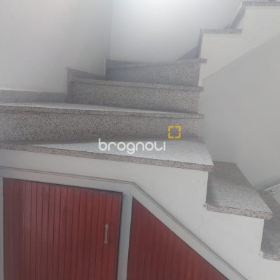 Casa com 196m², 5 quartos, 2 garagens, no bairro Centro em Florianópolis