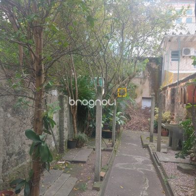 Casa com 196m², 5 quartos, 2 garagens, no bairro Centro em Florianópolis