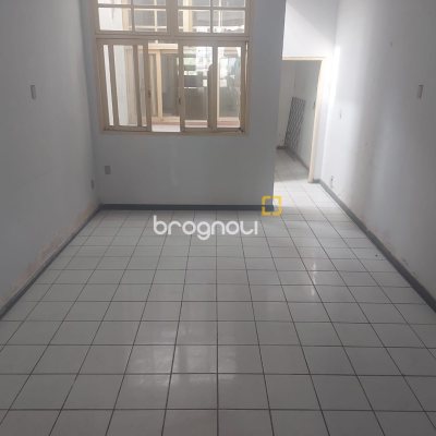 Casa com 196m², 5 quartos, 2 garagens, no bairro Centro em Florianópolis