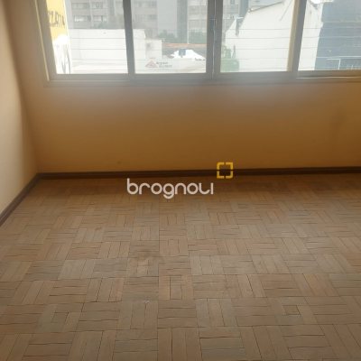 Casa com 196m², 5 quartos, 2 garagens, no bairro Centro em Florianópolis
