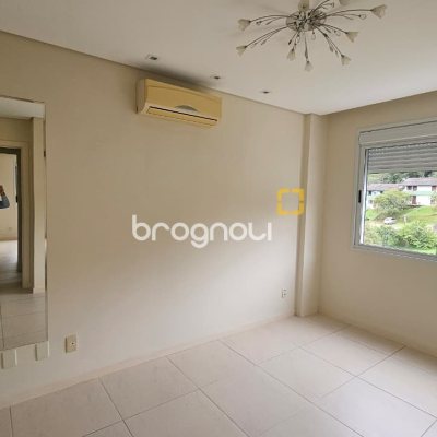 Apartamento com 104m², 3 quartos (sendo 1 suíte), 2 garagens, no bairro Itacorubi em Florianópolis