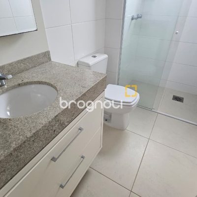 Apartamento com 104m², 3 quartos (sendo 1 suíte), 2 garagens, no bairro Itacorubi em Florianópolis
