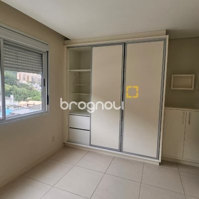 Apartamento com 104m², 3 quartos (sendo 1 suíte), 2 garagens, no bairro Itacorubi em Florianópolis