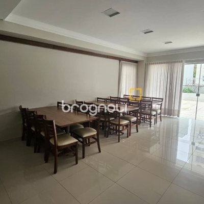 Apartamento com 104m², 3 quartos (sendo 1 suíte), 2 garagens, no bairro Itacorubi em Florianópolis