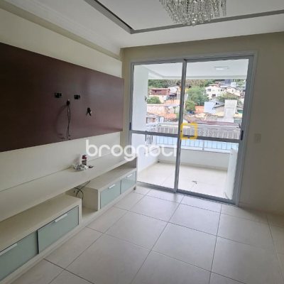 Apartamento com 104m², 3 quartos (sendo 1 suíte), 2 garagens, no bairro Itacorubi em Florianópolis