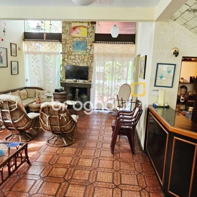 Casa com 282m², 5 quartos (sendo 2 suítes), 4 garagens, no bairro Jurerê Internacional em Florianópolis