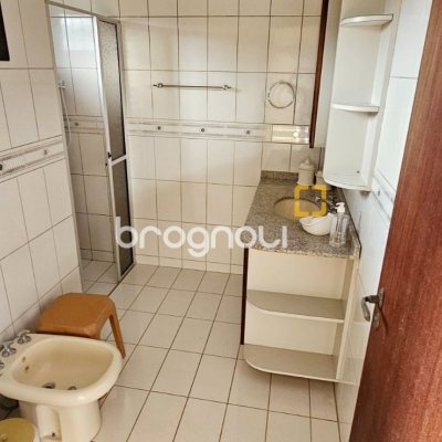 Casa com 282m², 5 quartos (sendo 2 suítes), 4 garagens, no bairro Jurerê Internacional em Florianópolis