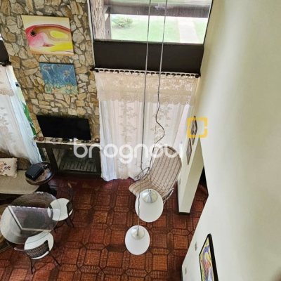 Casa com 282m², 5 quartos (sendo 2 suítes), 4 garagens, no bairro Jurerê Internacional em Florianópolis