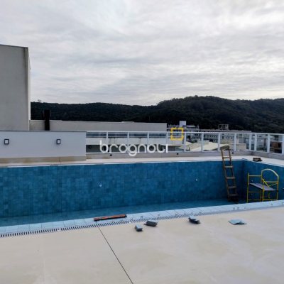 Apartamento com 64m², 1 quarto, 1 garagem, no bairro Ingleses em Florianópolis
