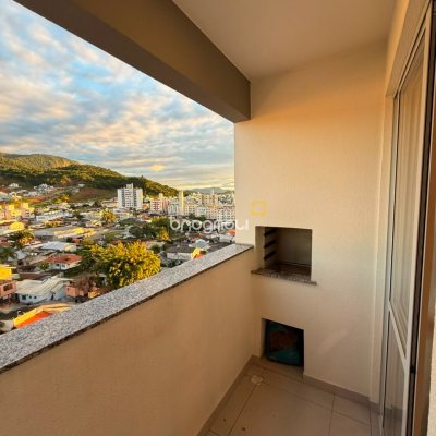 Apartamento com 54m², 2 quartos, 1 garagem, no bairro Pedra Branca em Palhoça