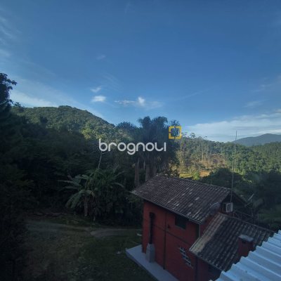 Sítio com 200m², 3 quartos, 3 garagens, no bairro Teresópolis em Águas Mornas
