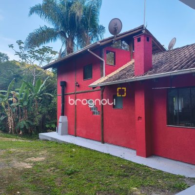 Sítio com 200m², 3 quartos, 3 garagens, no bairro Teresópolis em Águas Mornas