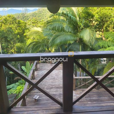 Sítio com 200m², 3 quartos, 3 garagens, no bairro Teresópolis em Águas Mornas