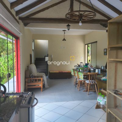 Sítio com 200m², 3 quartos, 3 garagens, no bairro Teresópolis em Águas Mornas
