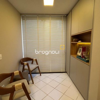 Apartamento com 84m², 3 quartos (sendo 1 suíte), 1 garagem, no bairro Itacorubi em Florianópolis