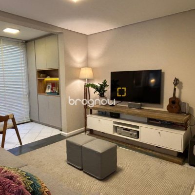 Apartamento com 84m², 3 quartos (sendo 1 suíte), 1 garagem, no bairro Itacorubi em Florianópolis