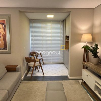 Apartamento com 84m², 3 quartos (sendo 1 suíte), 1 garagem, no bairro Itacorubi em Florianópolis