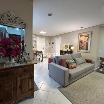 Apartamento com 84m², 3 quartos (sendo 1 suíte), 1 garagem, no bairro Itacorubi em Florianópolis