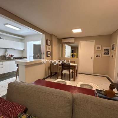 Apartamento com 84m², 3 quartos (sendo 1 suíte), 1 garagem, no bairro Itacorubi em Florianópolis