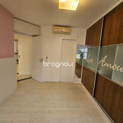 Apartamento com 84m², 3 quartos (sendo 1 suíte), 1 garagem, no bairro Itacorubi em Florianópolis