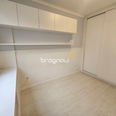Apartamento com 84m², 3 quartos (sendo 1 suíte), 1 garagem, no bairro Itacorubi em Florianópolis