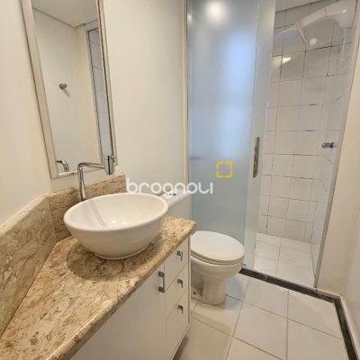 Apartamento com 84m², 3 quartos (sendo 1 suíte), 1 garagem, no bairro Itacorubi em Florianópolis