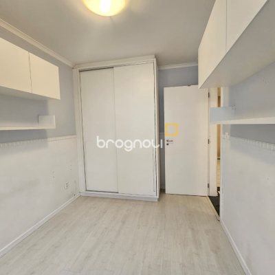 Apartamento com 84m², 3 quartos (sendo 1 suíte), 1 garagem, no bairro Itacorubi em Florianópolis