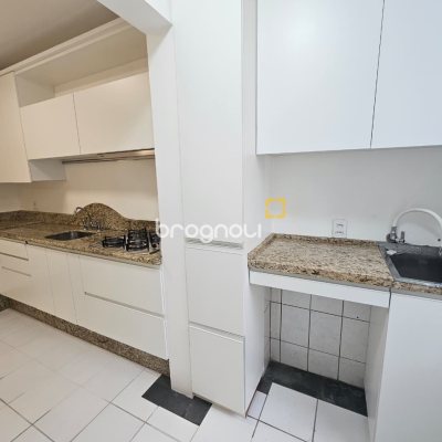 Apartamento com 84m², 3 quartos (sendo 1 suíte), 1 garagem, no bairro Itacorubi em Florianópolis