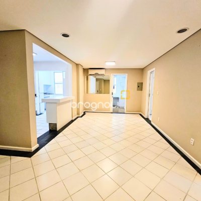 Apartamento com 84m², 3 quartos (sendo 1 suíte), 1 garagem, no bairro Itacorubi em Florianópolis