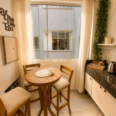 Apartamento com 76m², 2 quartos (sendo 1 suíte), 1 garagem, no bairro Ingleses em Florianópolis