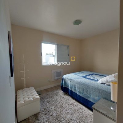Apartamento com 114m², 3 quartos (sendo 1 suíte), 2 garagens, no bairro Canto em Florianópolis