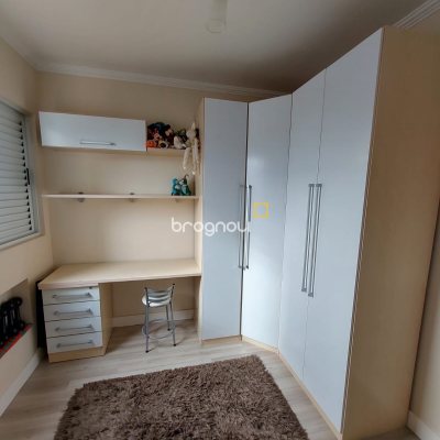 Apartamento com 114m², 3 quartos (sendo 1 suíte), 2 garagens, no bairro Canto em Florianópolis