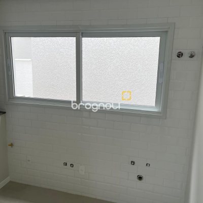 Casa com 138m², 3 quartos (sendo 1 suíte), 2 garagens, no bairro Ingleses em Florianópolis