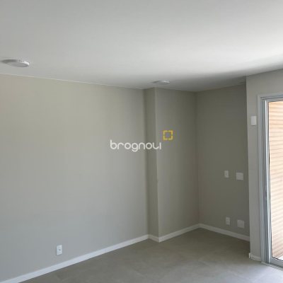 Casa com 138m², 3 quartos (sendo 1 suíte), 2 garagens, no bairro Ingleses em Florianópolis