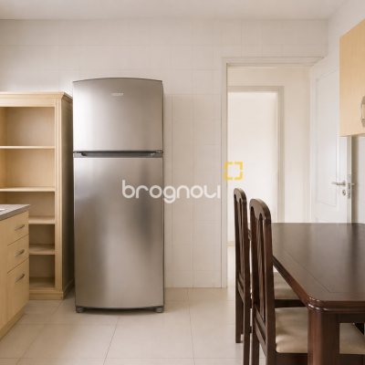 Apartamento com 125m², 3 quartos (sendo 1 suíte), 2 garagens, no bairro Coqueiros em Florianópolis