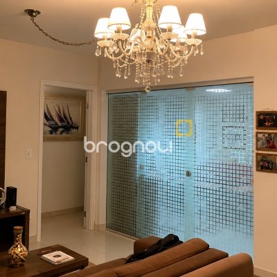 Apartamento com 125m², 3 quartos (sendo 1 suíte), 2 garagens, no bairro Coqueiros em Florianópolis