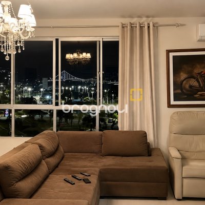 Apartamento com 125m², 3 quartos (sendo 1 suíte), 2 garagens, no bairro Coqueiros em Florianópolis