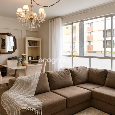 Apartamento com 125m², 3 quartos (sendo 1 suíte), 2 garagens, no bairro Coqueiros em Florianópolis