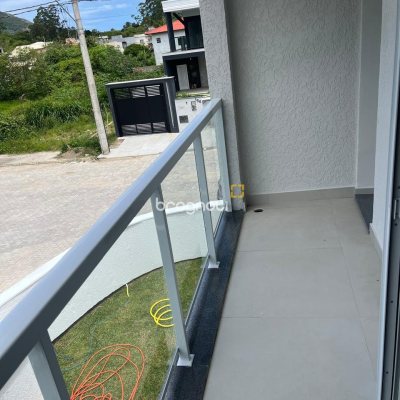 Casa com 138m², 3 quartos (sendo 1 suíte), 2 garagens, no bairro Ingleses em Florianópolis