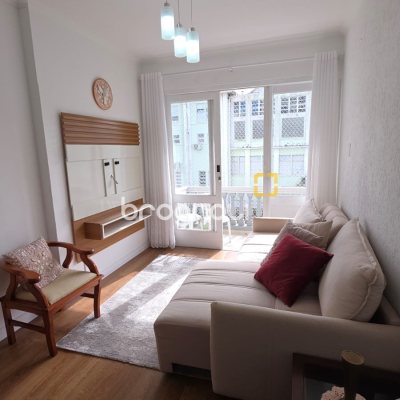 Apartamento com 78m², 2 quartos, no bairro Centro em Florianópolis